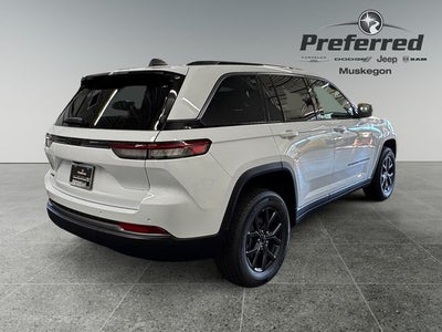 2027 Jeep Grand Cherokee Laredo Altitude