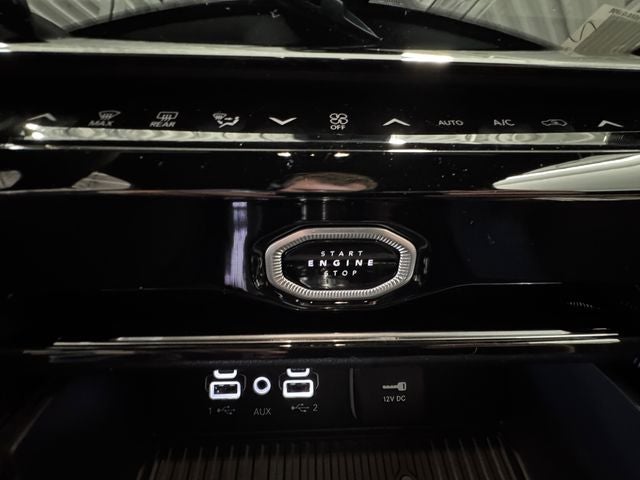 2027 Jeep Grand Cherokee Laredo Altitude