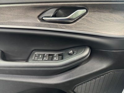 2027 Jeep Grand Cherokee Laredo Altitude