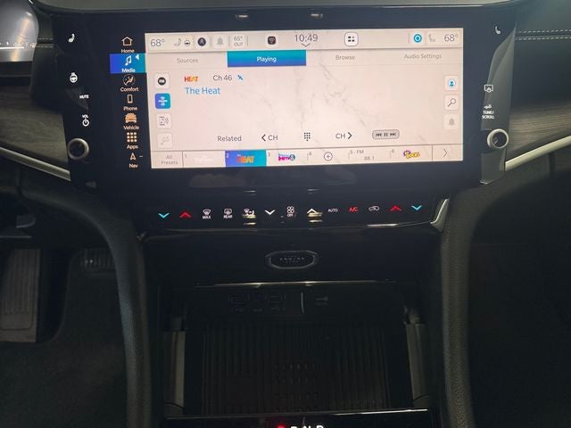 2027 Jeep Grand Cherokee Laredo Altitude
