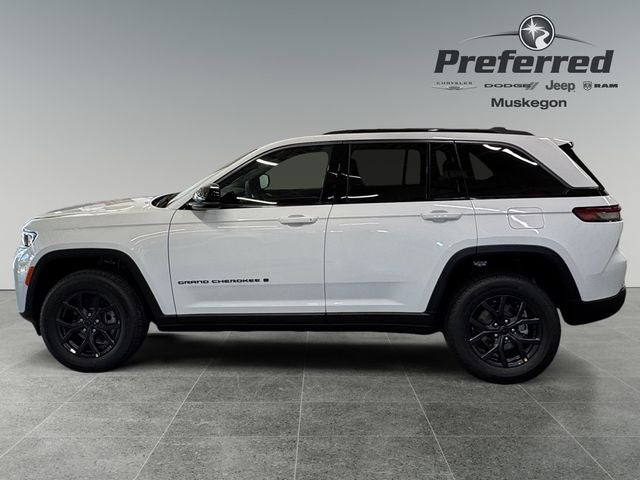 2027 Jeep Grand Cherokee Laredo Altitude