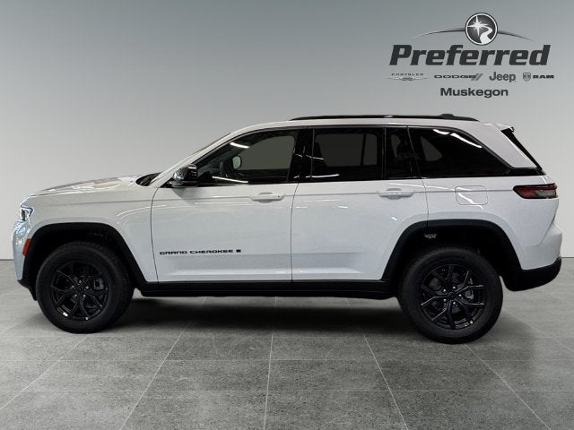 2027 Jeep Grand Cherokee Laredo Altitude