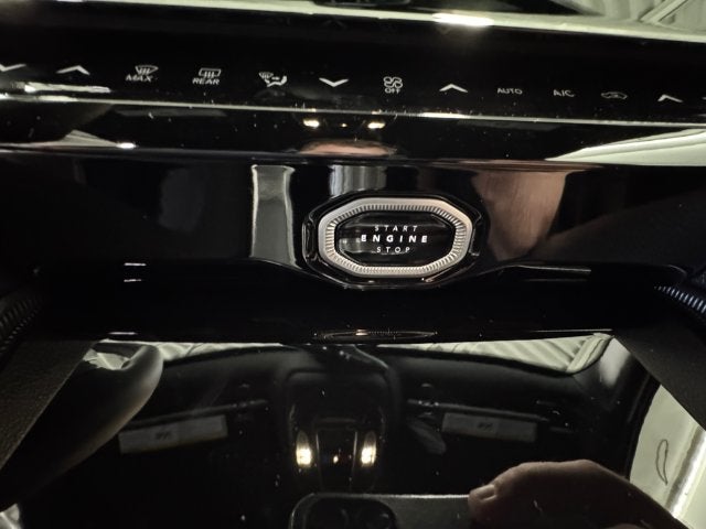 2027 Jeep Grand Cherokee Limited Reserve
