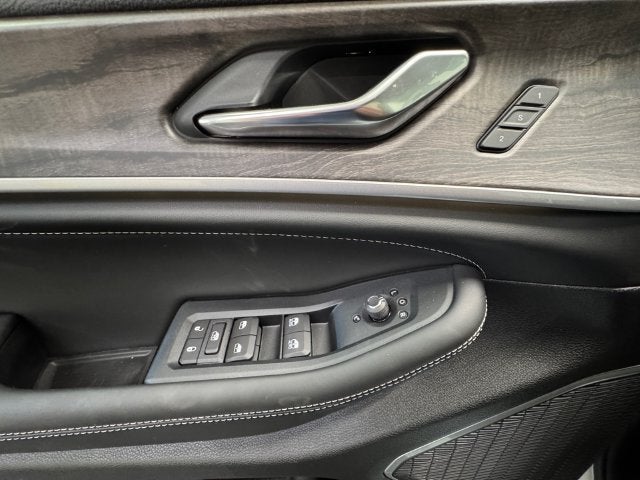 2027 Jeep Grand Cherokee Limited Reserve