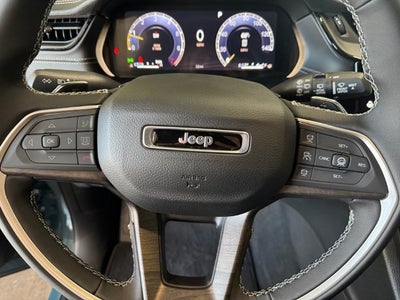 2027 Jeep Grand Cherokee GRAND CHEROKEE LIMITED 4X4