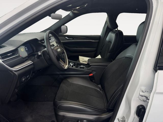 2027 Jeep Grand Cherokee GRAND CHEROKEE L LAREDO ALTITUDE 4X4