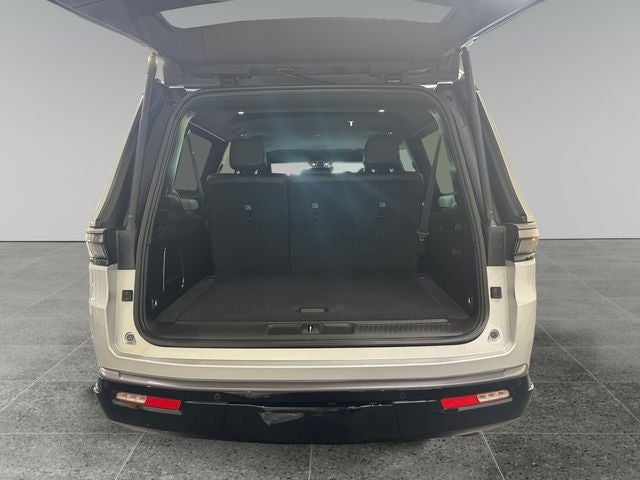 2026 Jeep Grand Wagoneer GRAND WAGONEER L LIMITED ALTITUDE 4X4
