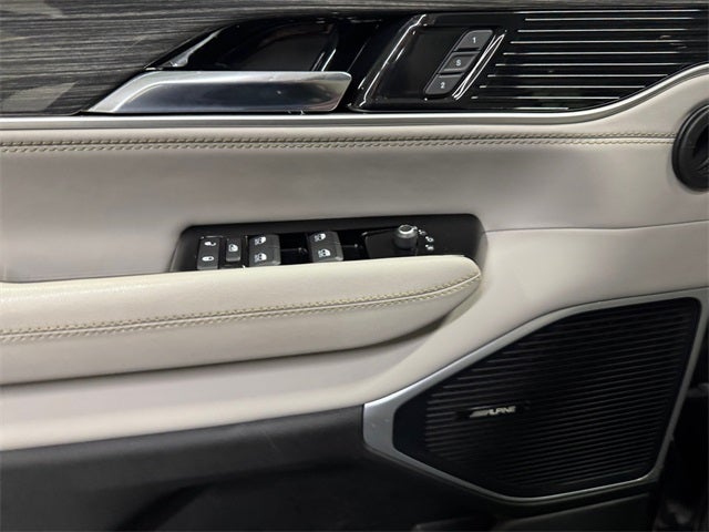 2022 Jeep Wagoneer Series III 4x4