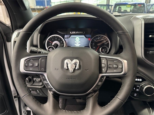 2025 RAM Ram 1500 RAM 1500 LONE STAR CREW CAB 4X4 5'7' BOX