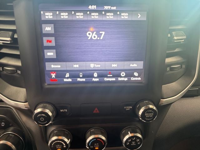 2021 RAM 1500 Big Horn Crew Cab 4x4 5'7' Box