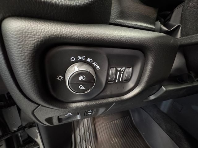 2027 RAM 1500 Big Horn