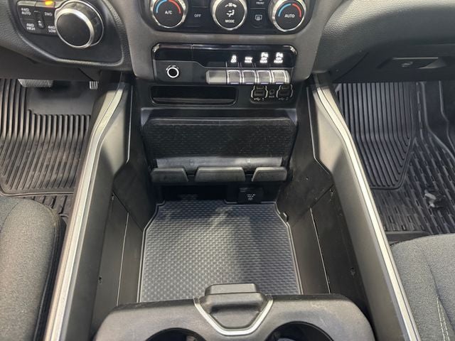 2021 RAM 1500 Big Horn Crew Cab 4x4 5'7' Box