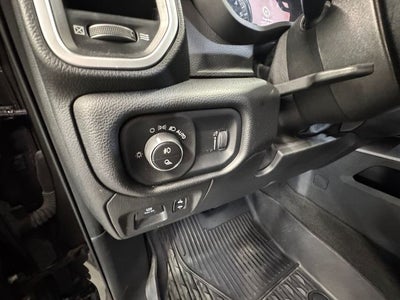 2021 RAM 1500 Big Horn Crew Cab 4x4 5'7' Box