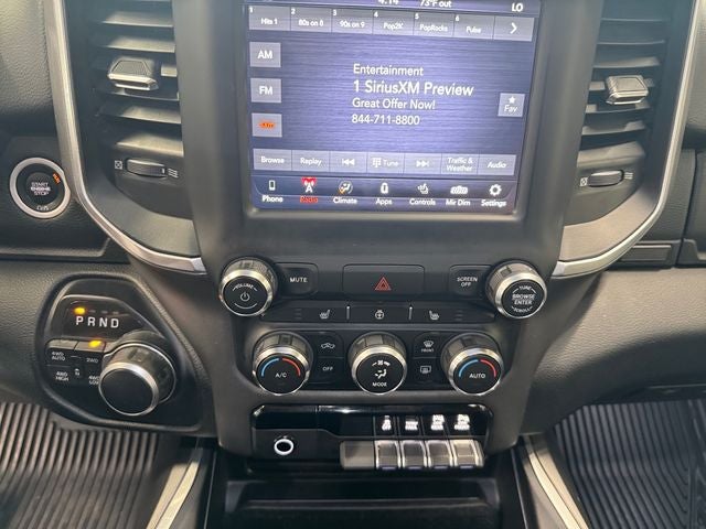 2021 RAM 1500 Big Horn Crew Cab 4x4 5'7' Box