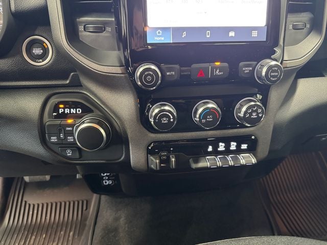 2026 RAM Ram 1500 RAM 1500 TRADESMAN CREW CAB 4X4 5'7' BOX