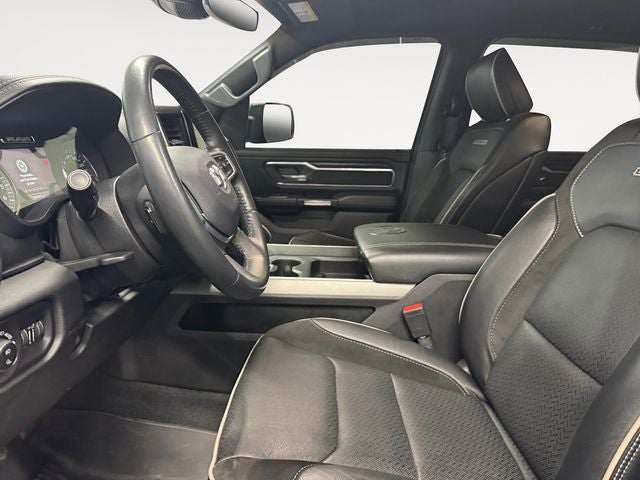 2023 RAM 1500 Laramie Crew Cab 4x4 5'7' Box