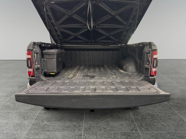 2020 RAM 1500 Laramie 5.7 Liter V8 Hemi Crew Cab 4WD