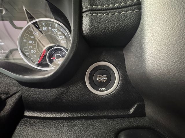 2020 RAM 1500 Laramie 5.7 Liter V8 Hemi Crew Cab 4WD