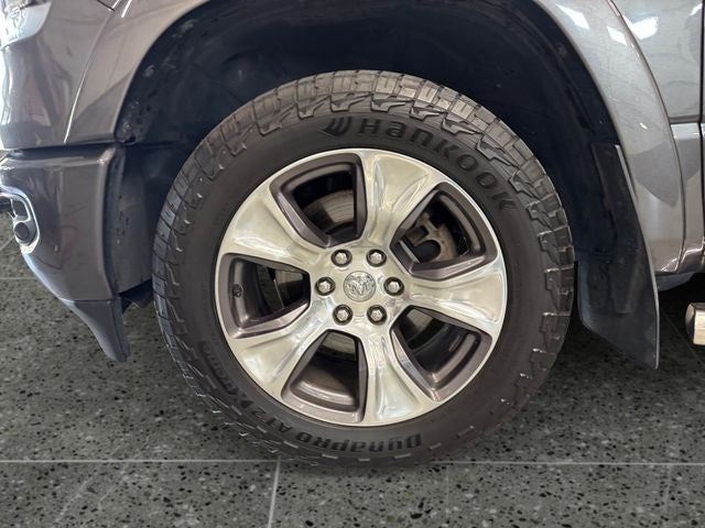 2020 RAM 1500 Laramie 5.7 Liter V8 Hemi Crew Cab 4WD