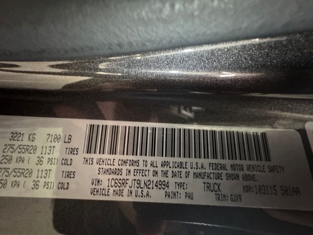 2020 RAM 1500 Laramie 5.7 Liter V8 Hemi Crew Cab 4WD