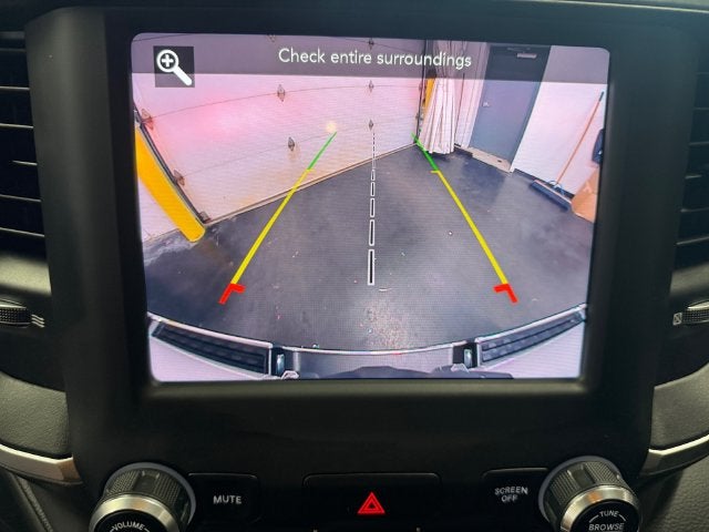 2019 RAM 1500 Big Horn/Lone Star Crew Cab 4x4 6'4' Box