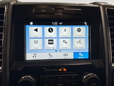 2016 Ford F-150 XLT 5.0 Liter V8 SuperCrew 4WD