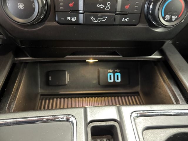 2016 Ford F-150 XLT 5.0 Liter V8 SuperCrew 4WD