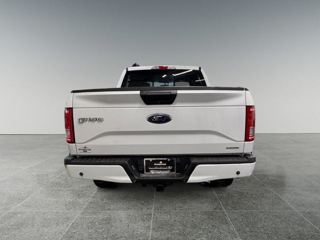 2016 Ford F-150 XLT 5.0 Liter V8 SuperCrew 4WD