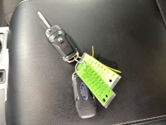 2016 Ford F-150 XLT 5.0 Liter V8 SuperCrew 4WD