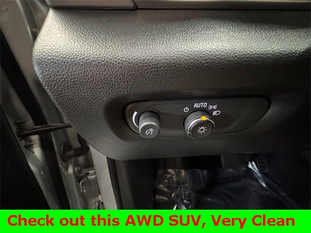 2022 Chevrolet Traverse AWD LT Cloth