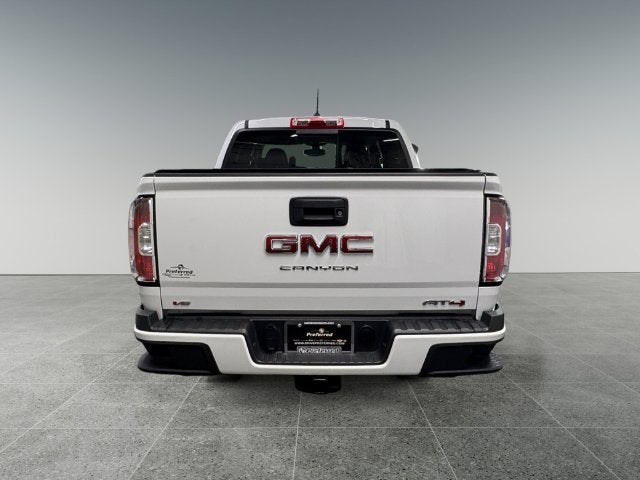2022 GMC Canyon 4WD Crew Cab Short Box AT4 - Cloth