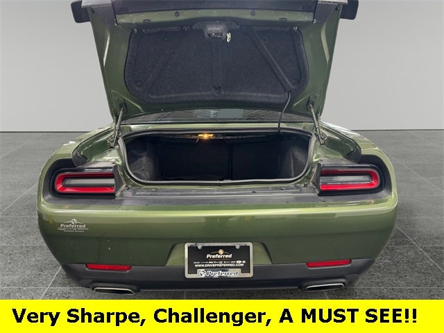 2022 Dodge Challenger SXT