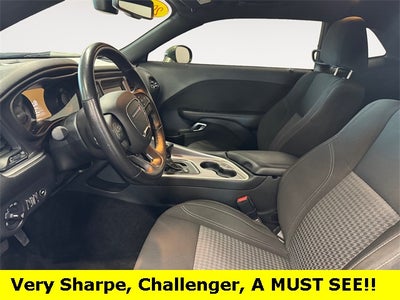 2022 Dodge Challenger SXT