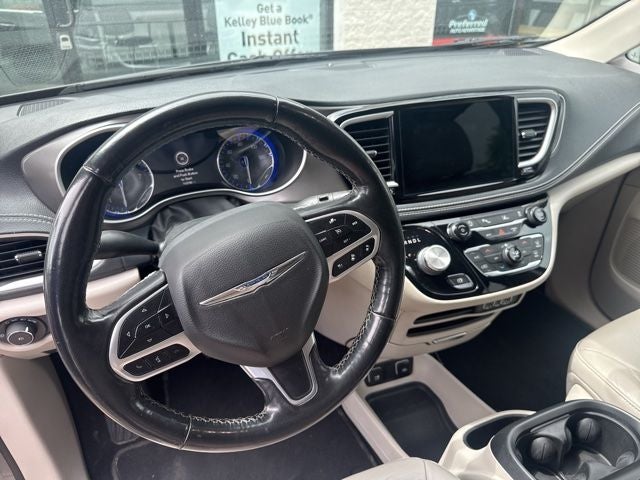 2021 Chrysler Pacifica Touring L