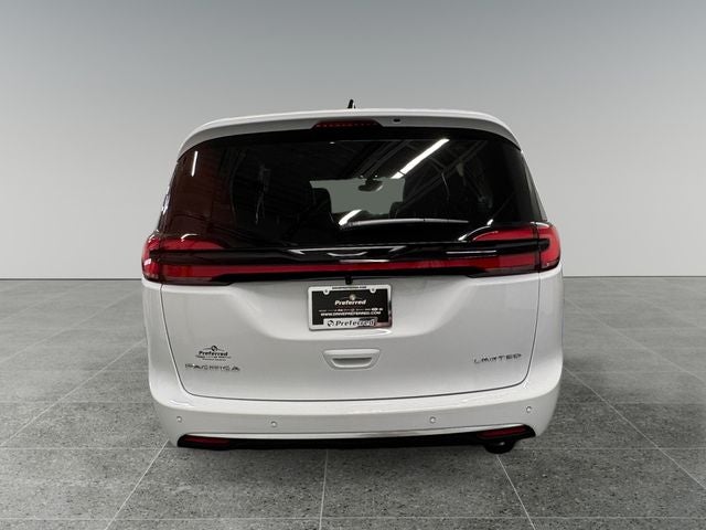 2027 Chrysler Pacifica PACIFICA LIMITED