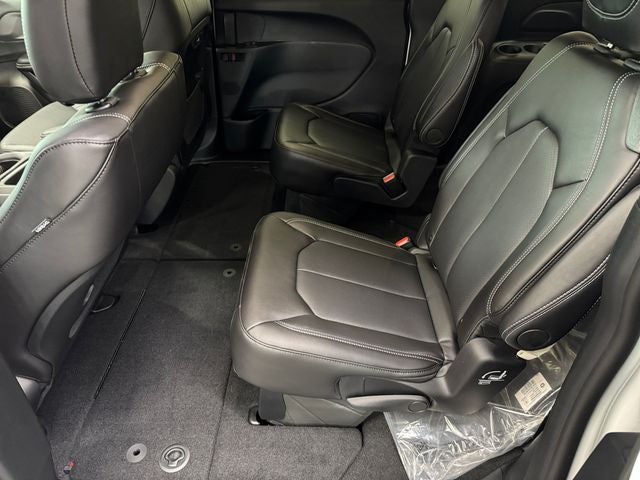 2027 Chrysler Pacifica PACIFICA SELECT AWD