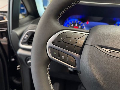 2027 Chrysler Pacifica PACIFICA SELECT AWD