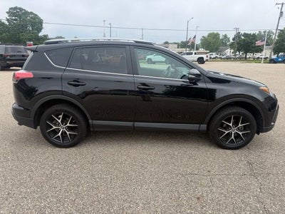 2017 Toyota RAV4 SE