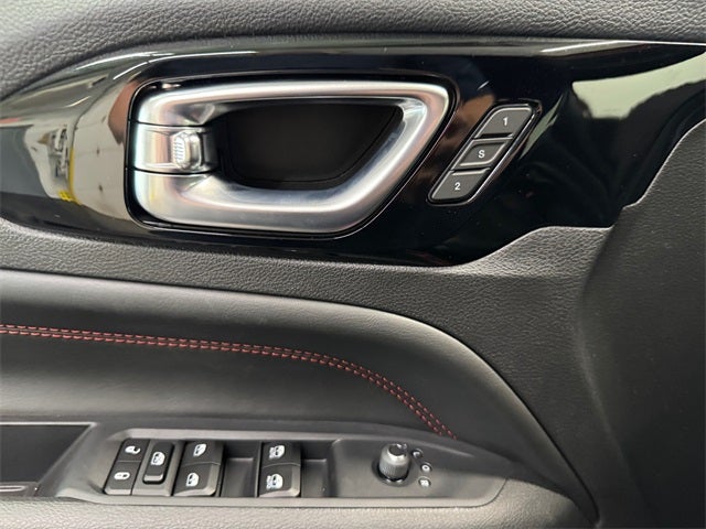 2025 Jeep Compass COMPASS TRAILHAWK 4X4