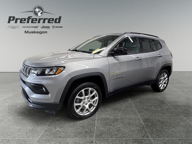 2023 Jeep Compass Latitude Lux FWD