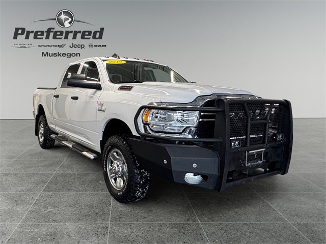 2019 RAM 2500 Tradesman Crew Cab 4x4 6'4' Box