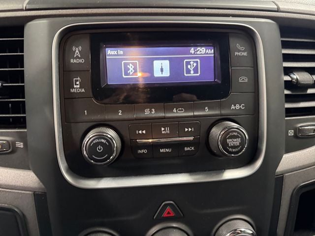 2017 RAM 2500 Tradesman Crew Cab 4x4 6'4' Box