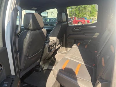 2023 GMC Sierra 1500 4WD Crew Cab Short Box AT4