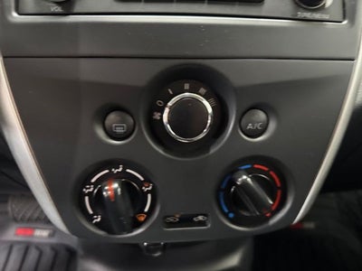 2015 Nissan Versa 1.6 SV