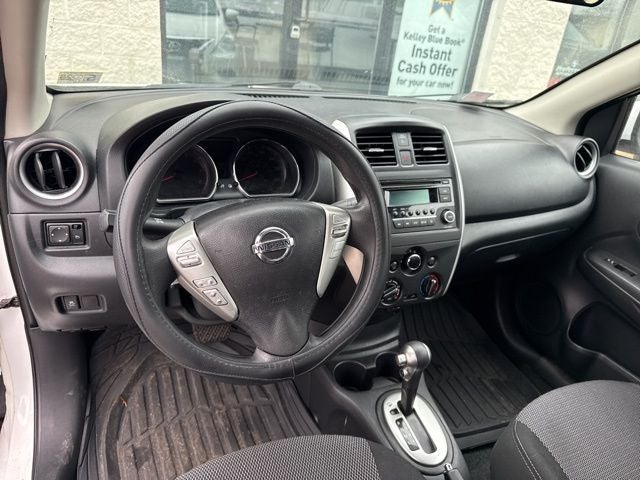 2015 Nissan Versa 1.6 SV