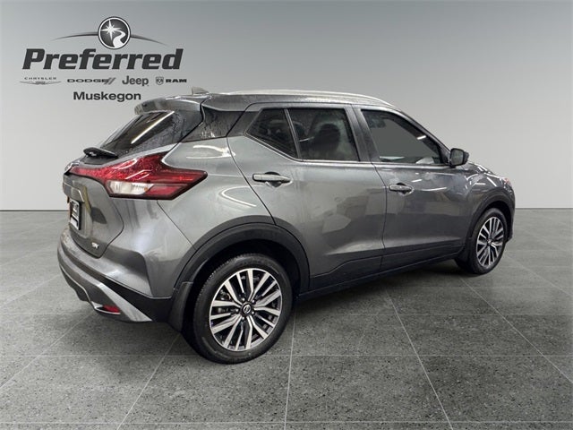 2021 Nissan Kicks SV Xtronic CVT
