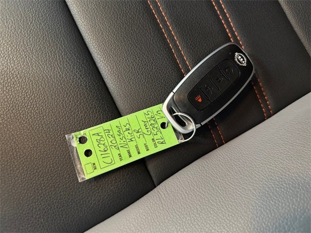 2024 Nissan Kicks SR Xtronic CVT