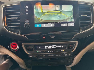 2022 Honda Pilot AWD Touring 8 Passenger