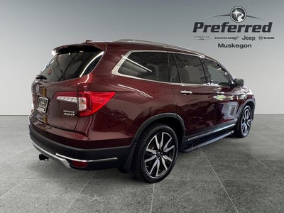 2022 Honda Pilot AWD Touring 8 Passenger