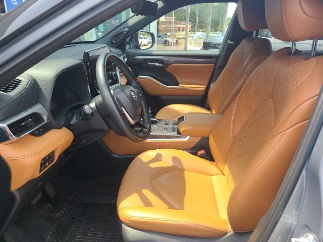2023 Toyota Highlander Platinum